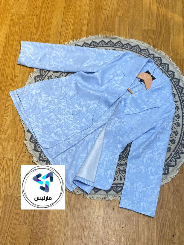 کت زنانه مارلیس یقه انگلیسی بغل چاکدار جلو باز کتان طرح دار با قد 70 سانتی متر