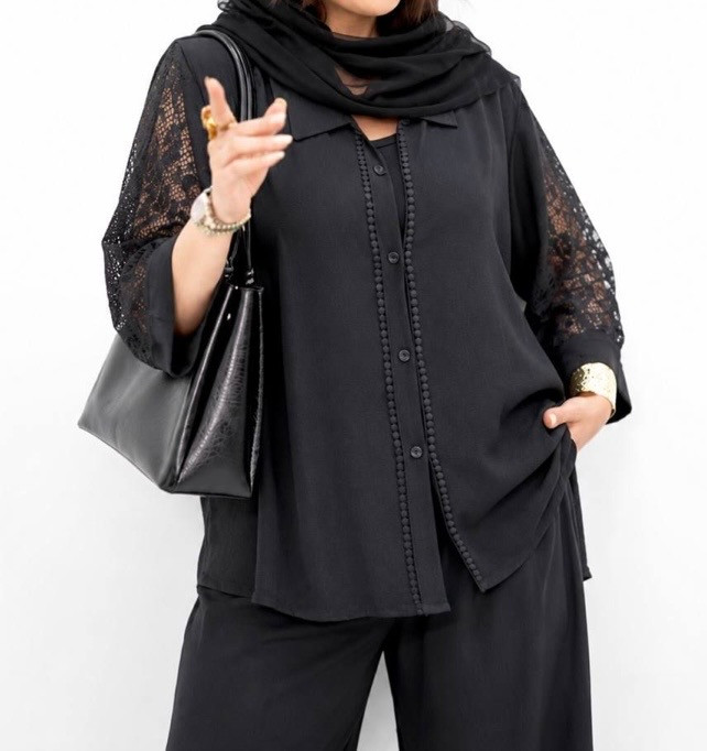 شومیز زنانه مارلیس با پارچه ینزی و قسمت بیرونی آستین گیپور با قد 75 سانتی متر
